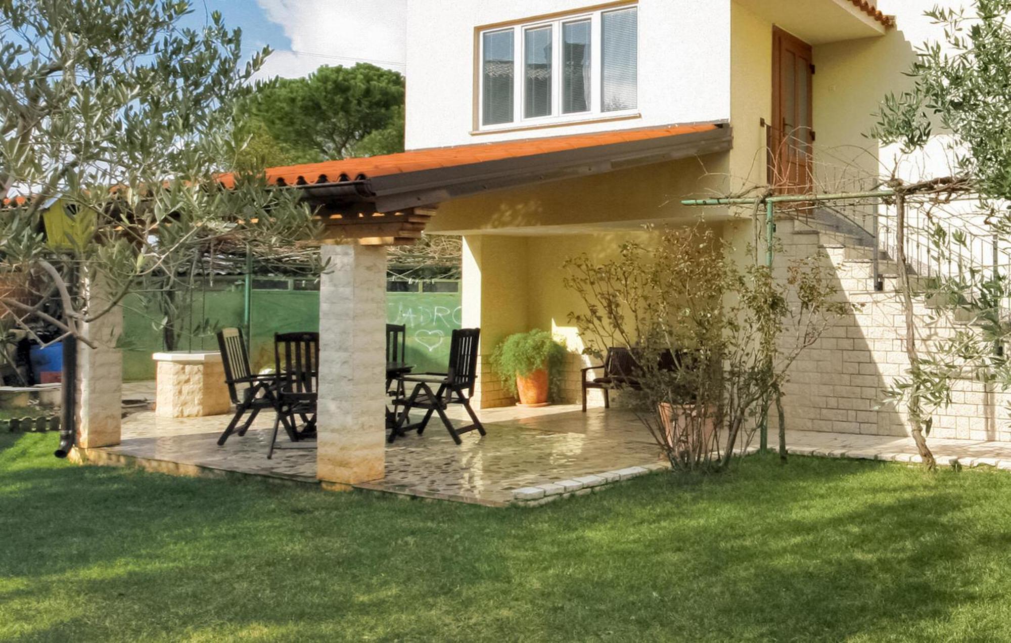 Awesome Apartment In Pula With Wifi ภายนอก รูปภาพ